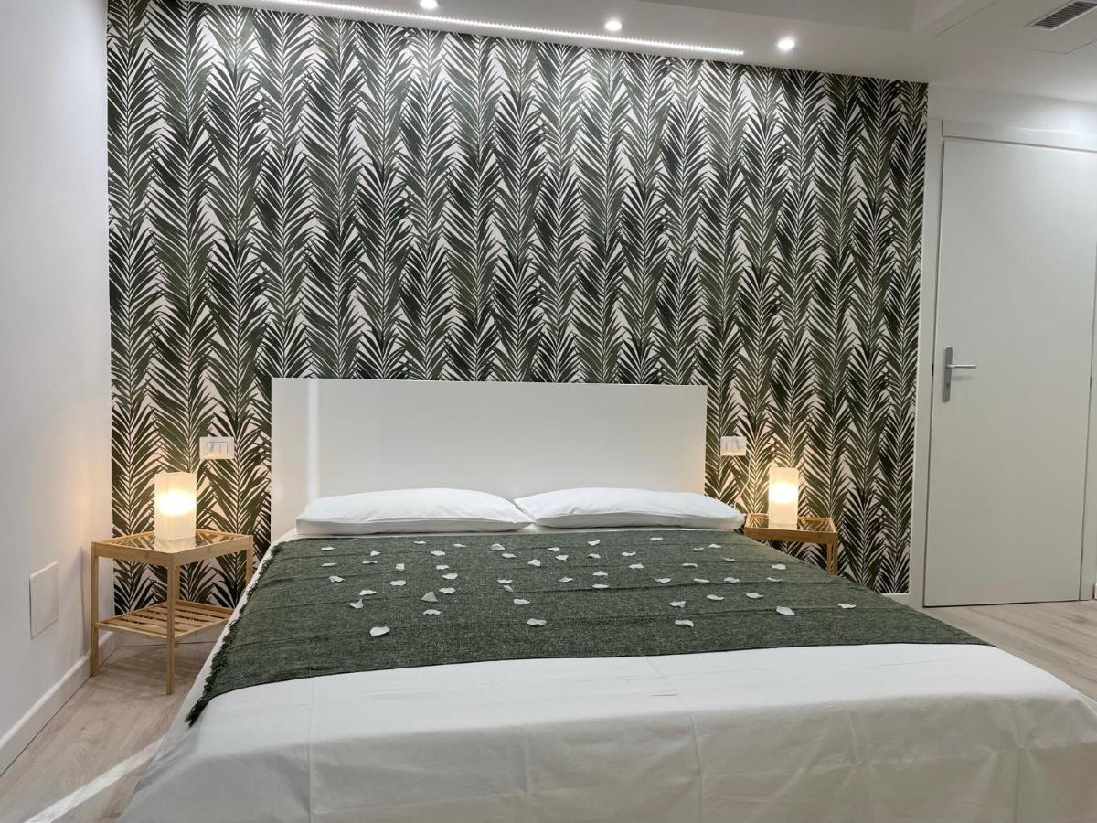 B&B Il Belvedere โครโตเน ภายนอก รูปภาพ