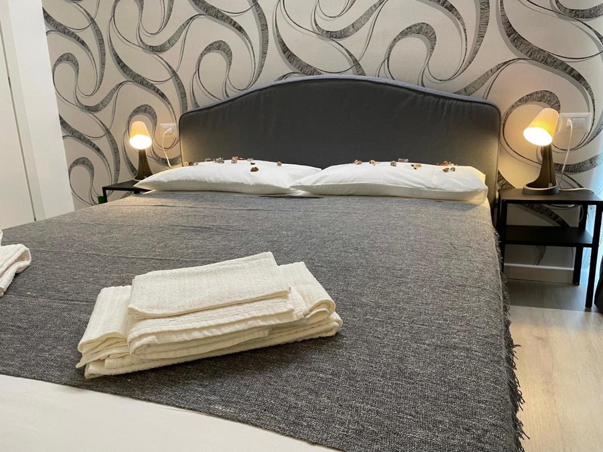B&B Il Belvedere โครโตเน ภายนอก รูปภาพ